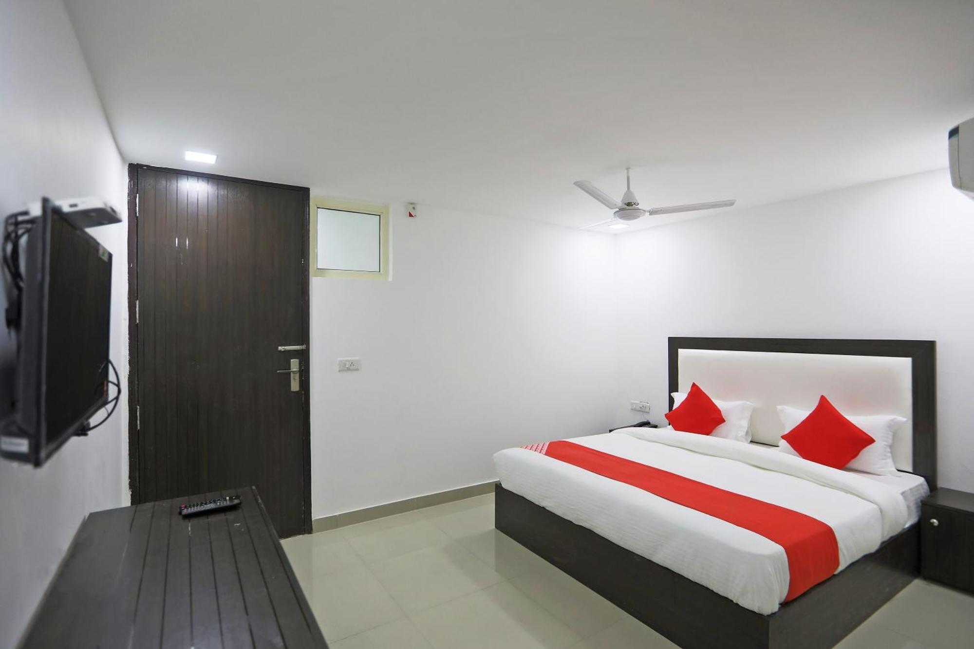Hotel Townhouse South Lawn Nowe Delhi Zewnętrze zdjęcie